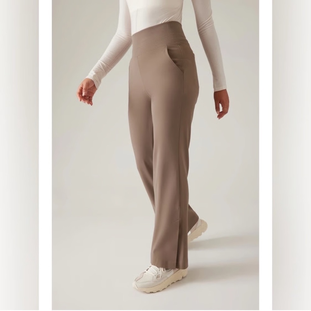 NWOT Athleta Venice bootcut Flare yoga Pants trousers taupe size large - Picture 3 of 3